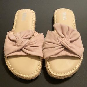 MIA Sandals Size 7‎